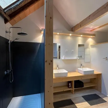 Spacious Town House In The Center Of D'oisans